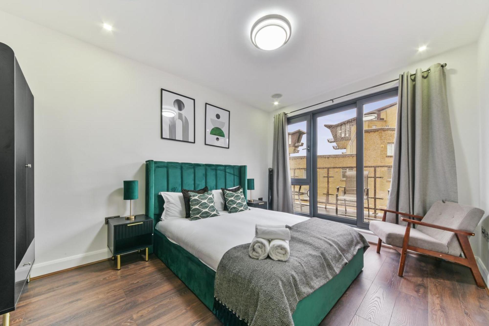 Appartamento Large 2 Bed 2 Bath Flat With Patio, Canary Wharf