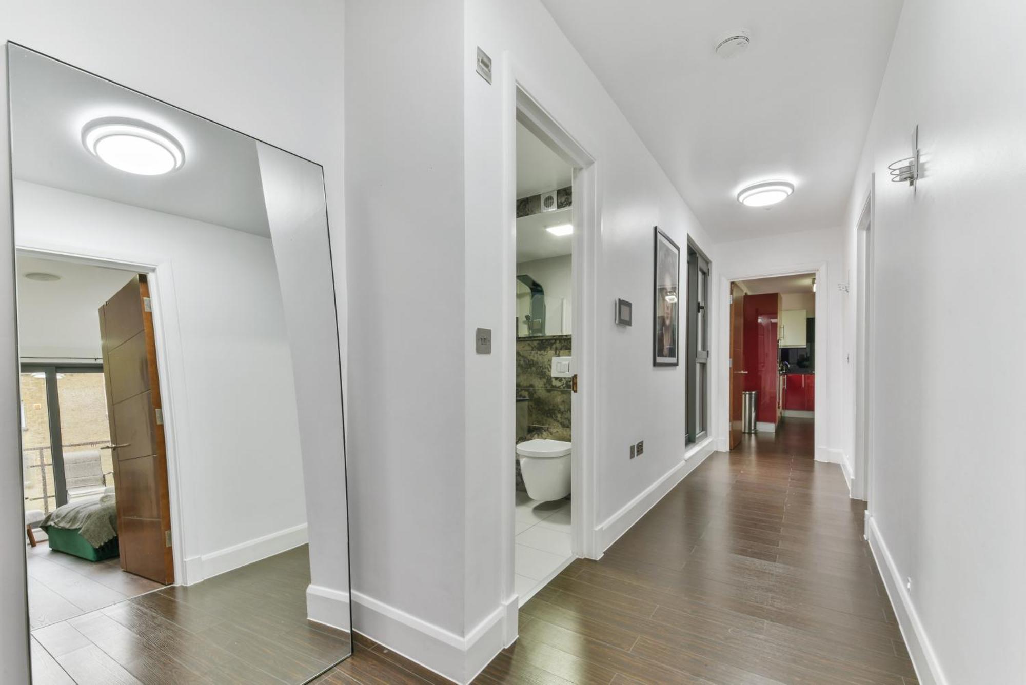 Large 2 Bed 2 Bath Flat With Patio, Canary Wharf Appartamento *
